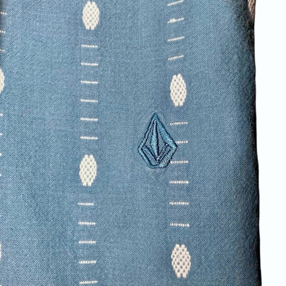 Volcom Modern Fit Cotton Short Sleeve in Blue/White Men’s L - Picture 5 of 8